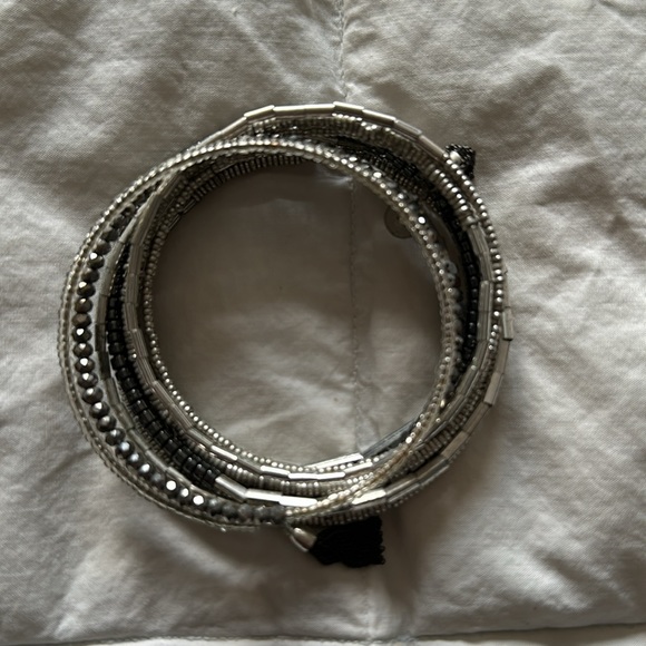 EUC Stella & Dot bracelet - Picture 2 of 4